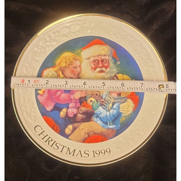 Antique Avon Porcelain Collector's Plate "Santa's Tender Moment" - Picture 8 of 12